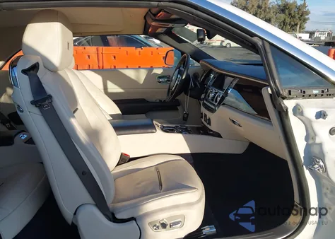 2019 Rolls-Royce Dawn from USA, damaged, VIN SCA666D57KU118034